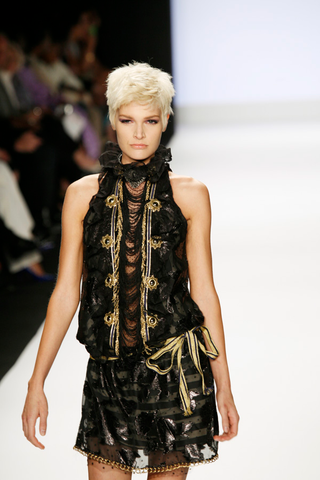 Illustration for article titled Project Runway Fashion Show: Jerell
